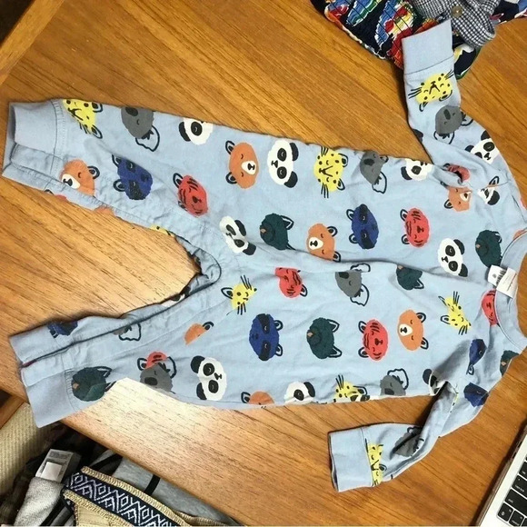 Hanna Andersson One Piece Long Sleeved Cuddly Critters - Picture 4 of 4